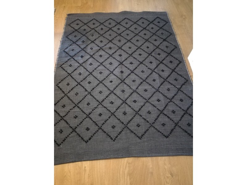 (Por encomenda) Tapete artesanal de puxados cor preto - 150 x 200 / 140 x 200 / e/ou tamanho mais comprido - 100% algodão (Por encomenda) Tapete artesanal de puxados cor preto - 150 x 200 / 140 x 200 / e/ou tamanho mais comprido - 100% algodão